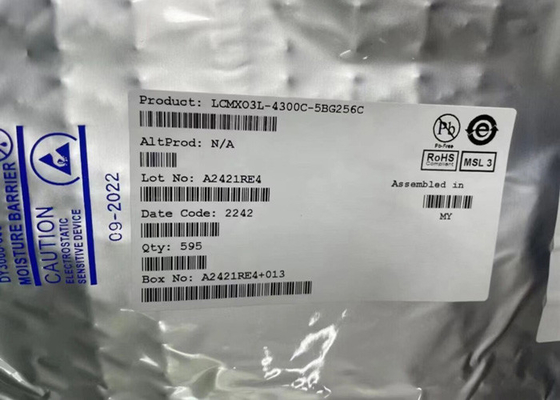 Pole programowalna brama Array LCMXO3L-4300C-5BG256C 4320LUTs MachXO3 programowalna logika IC CSFBGA-256