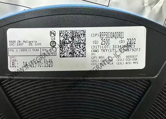REF5030AQDRQ1 Chip układu scalonego Automotive Low-Noise Very Low Drift Precision Voltage Reference